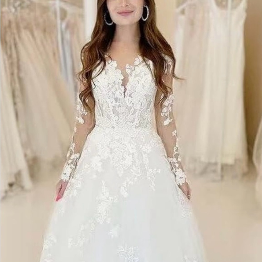 Elegant Lace Long Sleeve White Dress